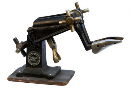 Растяжка обуви